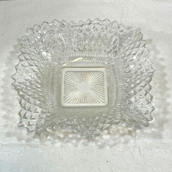 VTG Depression Cut Clear Glass Square Ruffled Edge Candy Serving Dish Diamond - Picture 2 of 12
